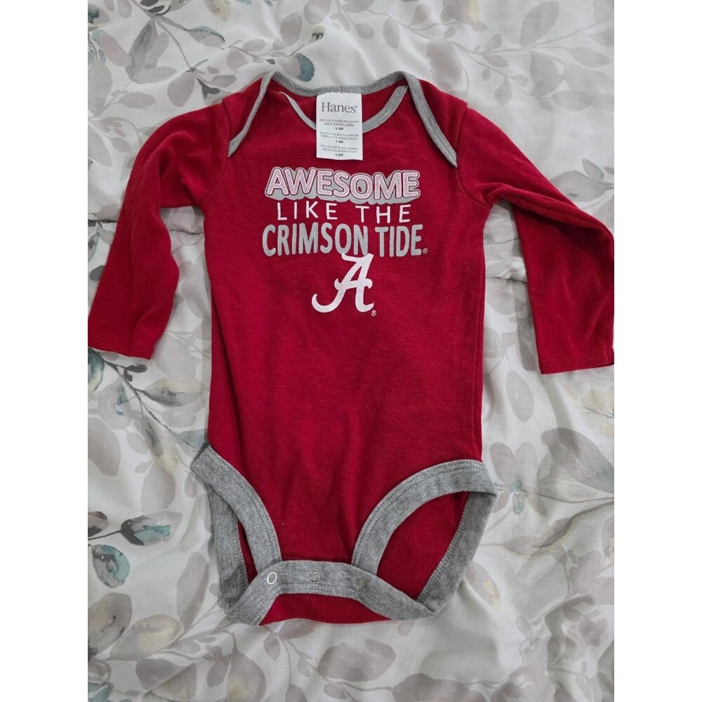 Alabama Longsleeve Onsie size 6/9 months Snaps Awesome Like Crimson Tide